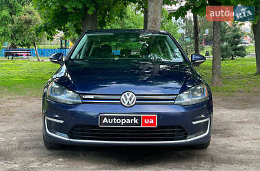 Хэтчбек Volkswagen e-Golf 2017 в 