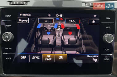 Хэтчбек Volkswagen e-Golf 2020 в 