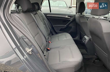 Хэтчбек Volkswagen e-Golf 2020 в 