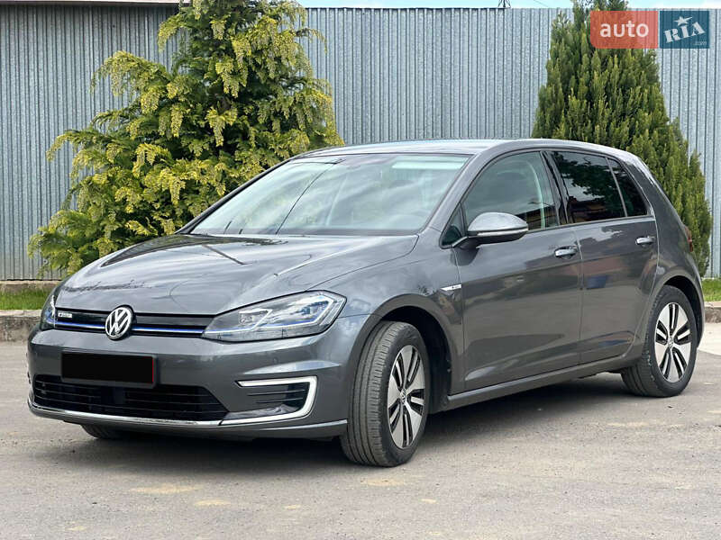 Хетчбек Volkswagen e-Golf 2020 в 