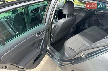 Хетчбек Volkswagen e-Golf 2020 в 