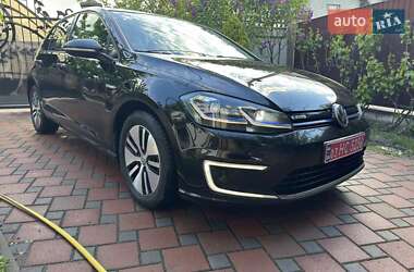 Хэтчбек Volkswagen e-Golf 2017 в 