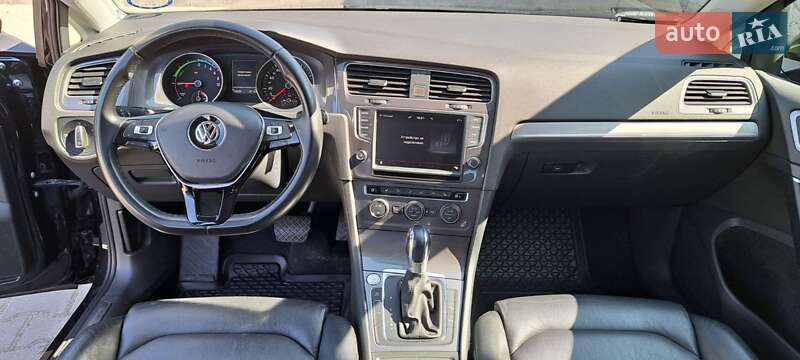Хетчбек Volkswagen e-Golf 2016 в Житомирі