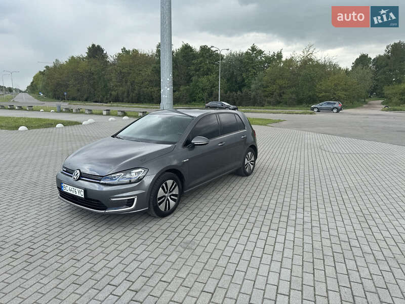 Хэтчбек Volkswagen e-Golf 2019 в Львове
