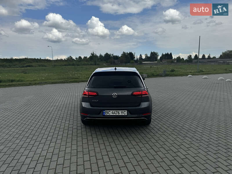 Хэтчбек Volkswagen e-Golf 2019 в Львове
