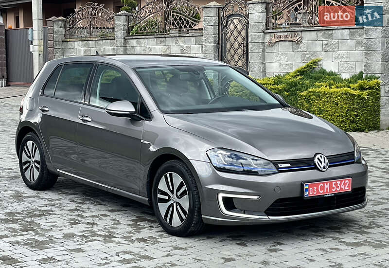 Volkswagen e-Golf 2015