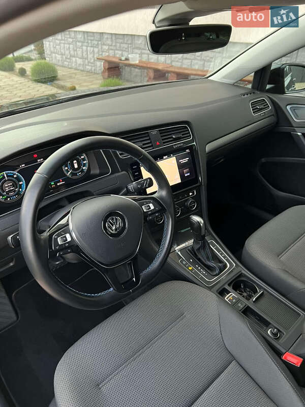 Хетчбек Volkswagen e-Golf 2020 в Ужгороді