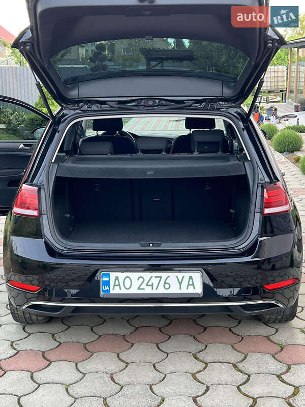 Хетчбек Volkswagen e-Golf 2020 в Ужгороді