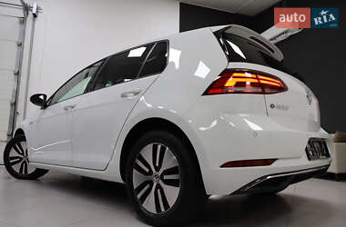 Хэтчбек Volkswagen e-Golf 2018 в 