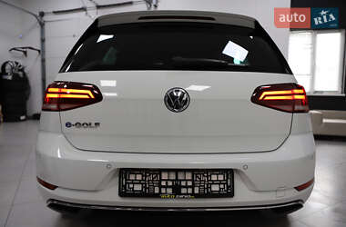Хэтчбек Volkswagen e-Golf 2018 в 