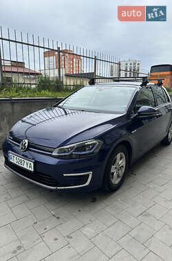 Хетчбек Volkswagen e-Golf 2017 в Івано-Франківську