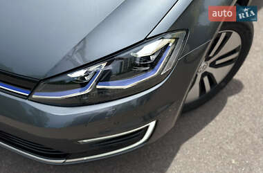 Хэтчбек Volkswagen e-Golf 2020 в 