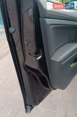 Хетчбек Volkswagen e-Golf 2015 в  фото 32 Хетчбек Volkswagen e-Golf 2015 в
