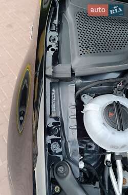 Хетчбек Volkswagen e-Golf 2015 в  фото 67 Хетчбек Volkswagen e-Golf 2015 в