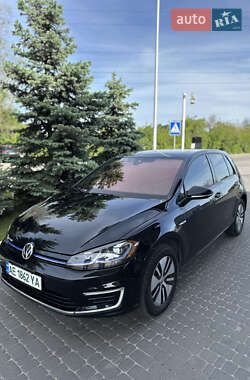 Хетчбек Volkswagen e-Golf 2019 в 