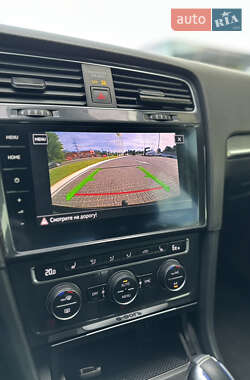 Хетчбек Volkswagen e-Golf 2019 в 