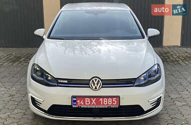 Хетчбек Volkswagen e-Golf 2017 в 