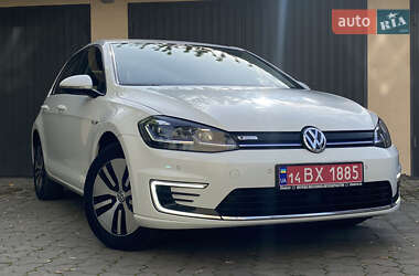Хетчбек Volkswagen e-Golf 2017 в 