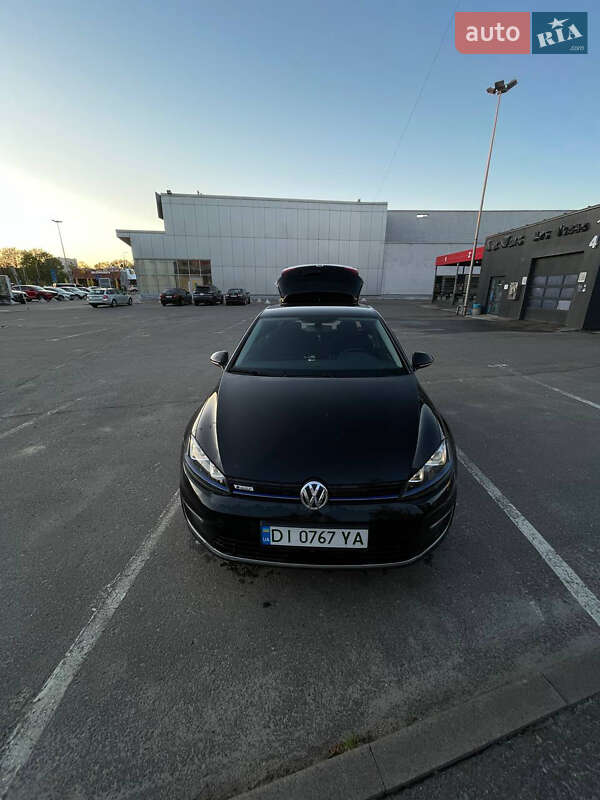Хетчбек Volkswagen e-Golf 2015 в Львові