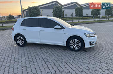 Хетчбек Volkswagen e-Golf 2019 в 