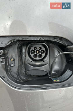 Хетчбек Volkswagen e-Golf 2015 в 