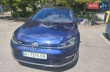 Хэтчбек Volkswagen e-Golf 2018 в Киеве