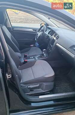 Хэтчбек Volkswagen e-Golf 2014 в 