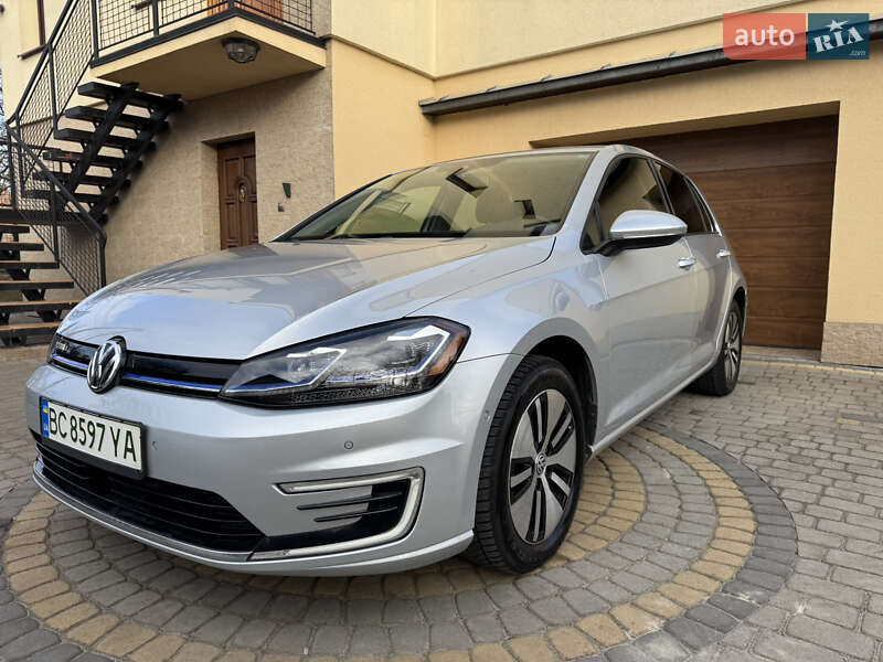 Хетчбек Volkswagen e-Golf 2019 в Львові