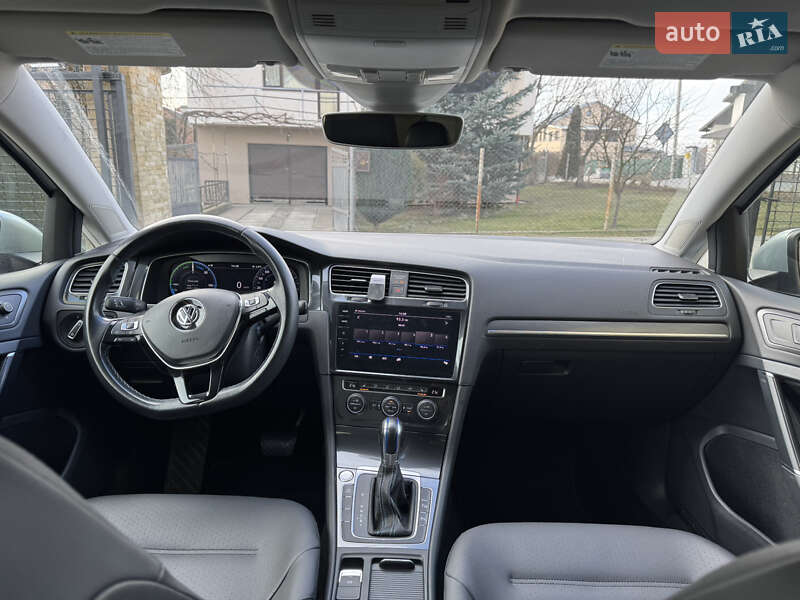 Хетчбек Volkswagen e-Golf 2019 в Львові