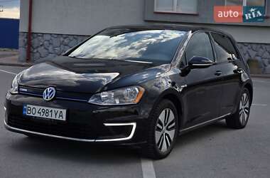 Хэтчбек Volkswagen e-Golf 2015 в 