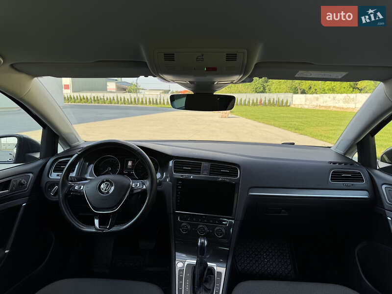 Хетчбек Volkswagen e-Golf 2018 в Луцьку