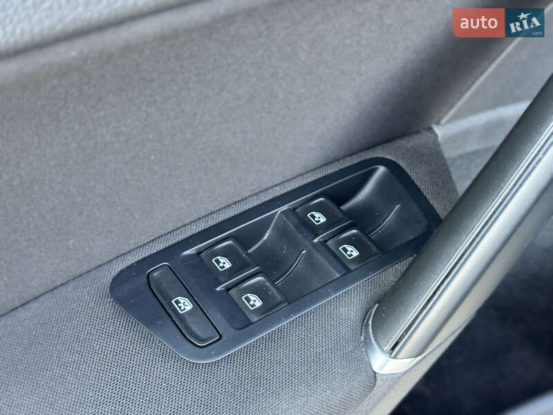 Хетчбек Volkswagen e-Golf 2018 в Луцьку
