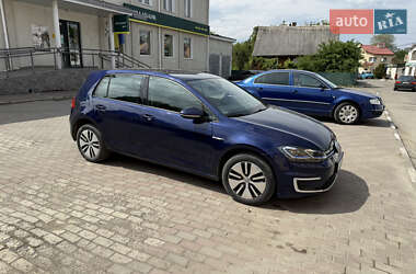 Хетчбек Volkswagen e-Golf 2017 в 
