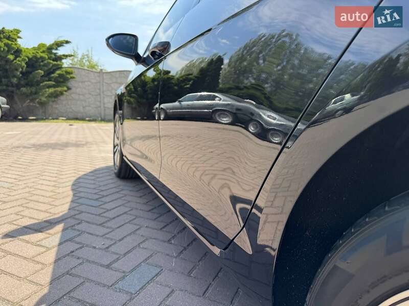Хетчбек Volkswagen e-Golf 2019 в Запоріжжі