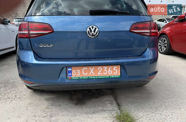 Хэтчбек Volkswagen e-Golf 2015 в 