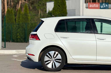 Хетчбек Volkswagen e-Golf 2017 в 