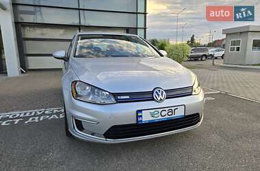 Хетчбек Volkswagen e-Golf 2016 в 