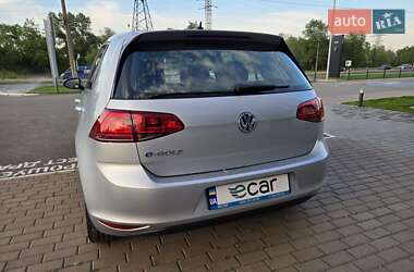 Хетчбек Volkswagen e-Golf 2016 в 