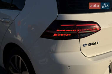Хетчбек Volkswagen e-Golf 2018 в 