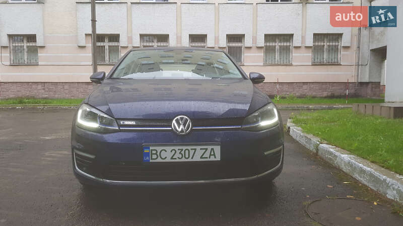Хэтчбек Volkswagen e-Golf 2019 в 