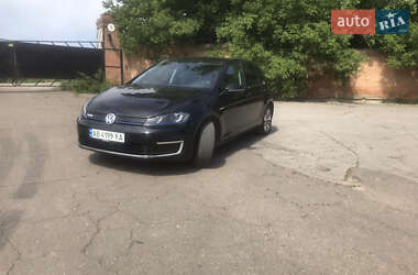 Хэтчбек Volkswagen e-Golf 2016 в Кропивницком