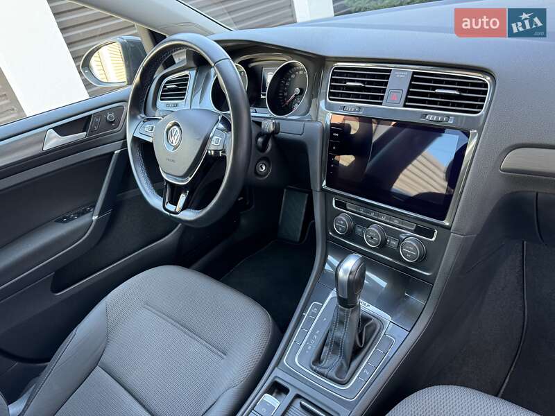 Хэтчбек Volkswagen e-Golf 2020 в Луцке