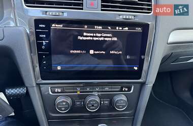 Хэтчбек Volkswagen e-Golf 2020 в 