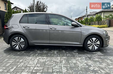 Хэтчбек Volkswagen e-Golf 2015 в 