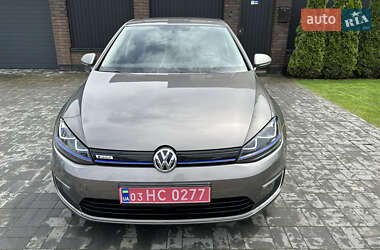 Хэтчбек Volkswagen e-Golf 2015 в 