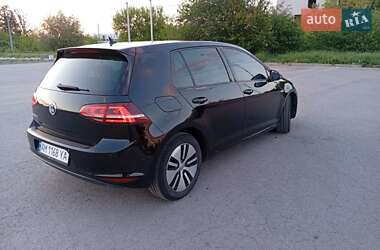 Хэтчбек Volkswagen e-Golf 2015 в 