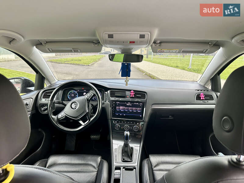 Хетчбек Volkswagen e-Golf 2019 в Мукачевому