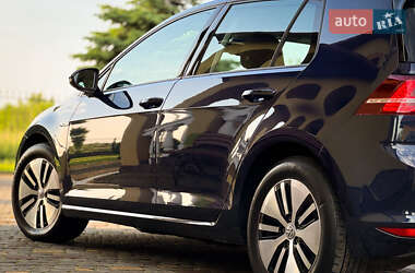 Хетчбек Volkswagen e-Golf 2015 в 