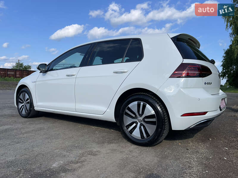 Хэтчбек Volkswagen e-Golf 2020 в Киверцах