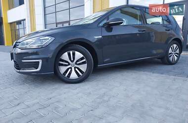 Хетчбек Volkswagen e-Golf 2020 в 